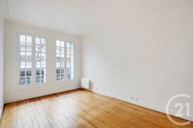 Appartement F2 à vendre - 2 pièces - 39.0 m2 - PARIS - 75015 - ILE-DE-FRANCE - Century 21 Vaugirard Convention