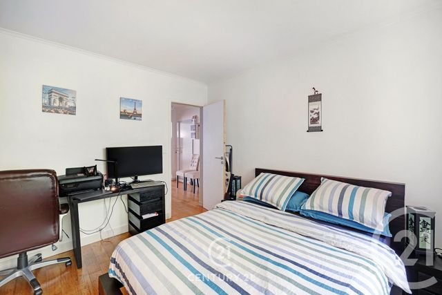 Afficher la photo en grand Appartement T2 à vendre - 2 pièces - 57.54 m2 - PARIS - 75015 - ILE-DE-FRANCE - Century 21 Vaugirard Convention