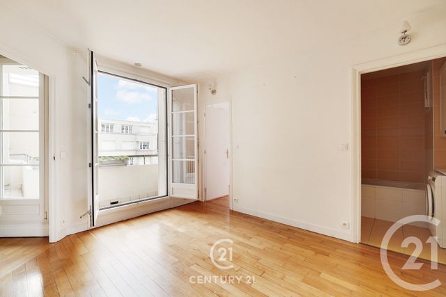 Appartement T4 à vendre - 4 pièces - 84.88 m2 - ISSY LES MOULINEAUX - 92 - ILE-DE-FRANCE - Century 21 Vaugirard Convention