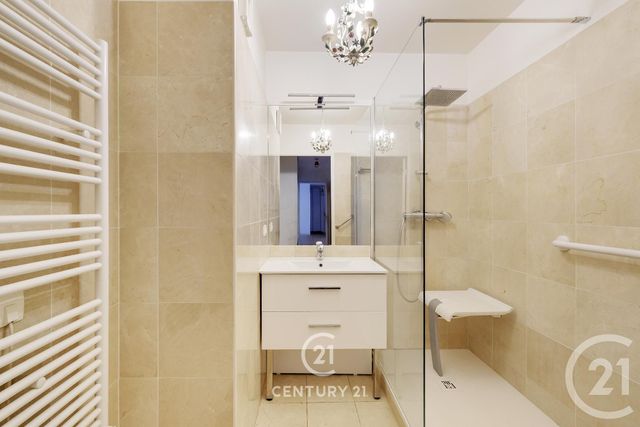 Appartement à vendre - 3 pièces - 77.12 m2 - PARIS - 75015 - ILE-DE-FRANCE - Century 21 Vaugirard Convention