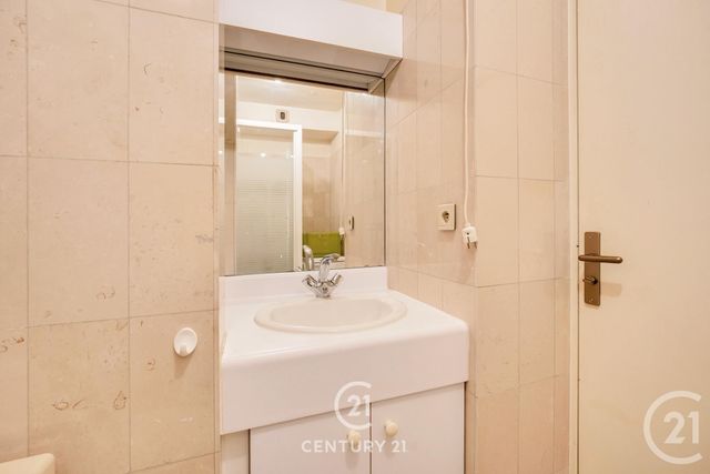 Appartement Studio à vendre - 1 pièce - 31.0 m2 - PARIS - 75015 - ILE-DE-FRANCE - Century 21 Vaugirard Convention