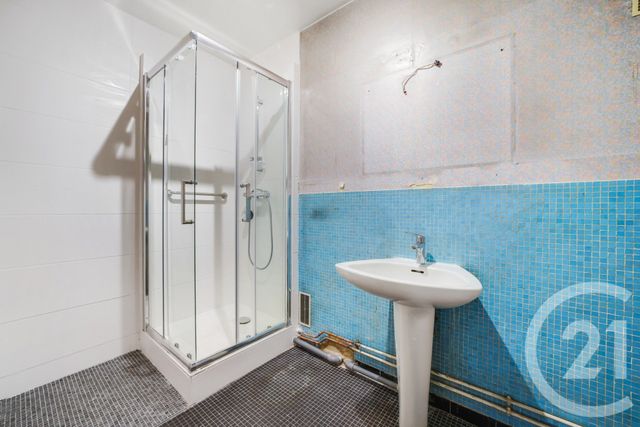 Appartement F2 à vendre - 2 pièces - 47.2 m2 - PARIS - 75015 - ILE-DE-FRANCE - Century 21 Vaugirard Convention