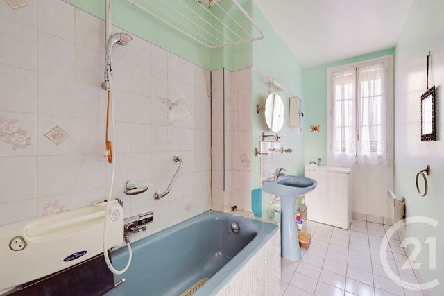 Appartement F3 à vendre - 3 pièces - 65.0 m2 - PARIS - 75015 - ILE-DE-FRANCE - Century 21 Vaugirard Convention