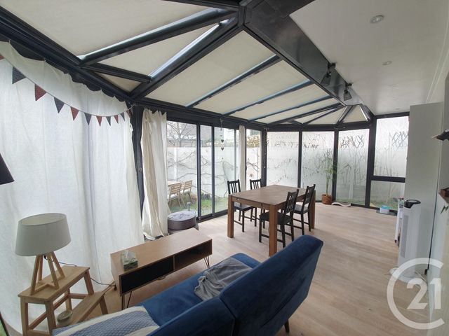 Appartement F2 à louer - 2 pièces - 59.75 m2 - VANVES - 92 - ILE-DE-FRANCE - Century 21 Vaugirard Convention