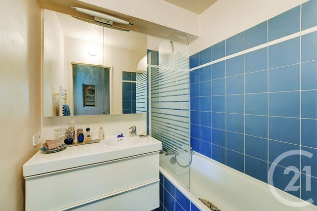 Appartement F2 à vendre - 2 pièces - 50.66 m2 - PARIS - 75015 - ILE-DE-FRANCE - Century 21 Vaugirard Convention