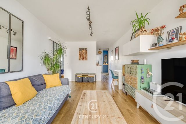 Appartement F3 à vendre - 3 pièces - 61.8 m2 - PARIS - 75015 - ILE-DE-FRANCE - Century 21 Vaugirard Convention