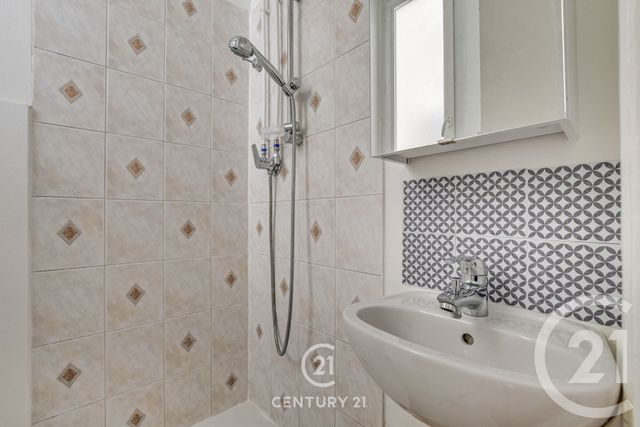 Appartement F1 à vendre - 1 pièce - 12.78 m2 - PARIS - 75015 - ILE-DE-FRANCE - Century 21 Vaugirard Convention