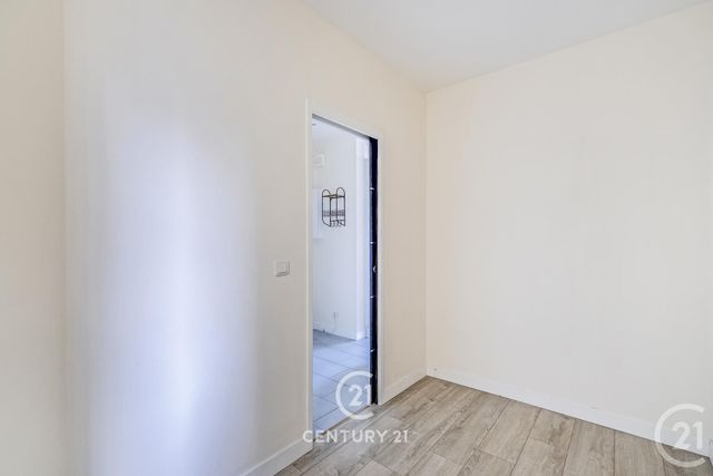 Appartement à vendre - 3 pièces - 37.01 m2 - PARIS - 75015 - ILE-DE-FRANCE - Century 21 Vaugirard Convention
