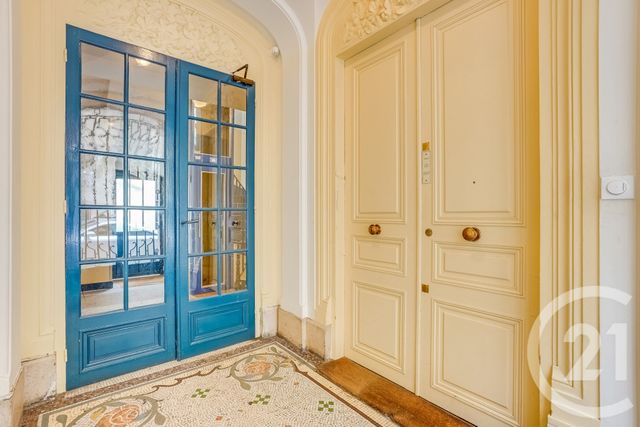 Appartement Studio à vendre - 1 pièce - 17.2 m2 - PARIS - 75015 - ILE-DE-FRANCE - Century 21 Vaugirard Convention