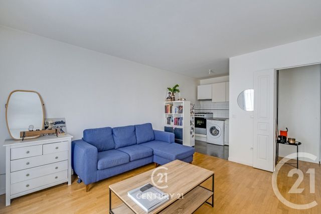 Appartement F2 à vendre - 2 pièces - 40.03 m2 - PARIS - 75018 - ILE-DE-FRANCE - Century 21 Vaugirard Convention