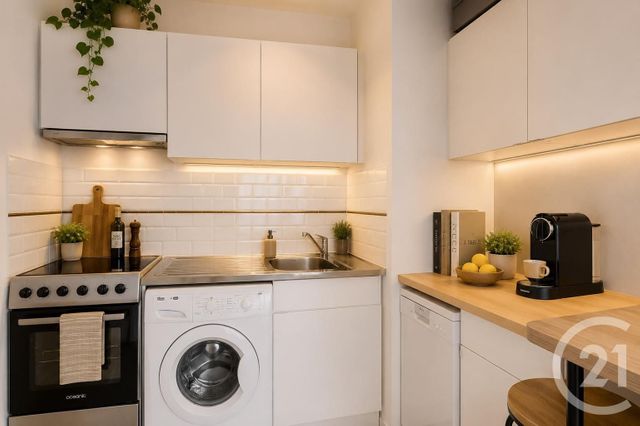 Appartement F2 à vendre - 2 pièces - 40.03 m2 - PARIS - 75018 - ILE-DE-FRANCE - Century 21 Vaugirard Convention