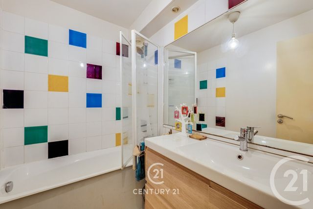 Appartement à vendre - 6 pièces - 130.82 m2 - PARIS - 75015 - ILE-DE-FRANCE - Century 21 Vaugirard Convention