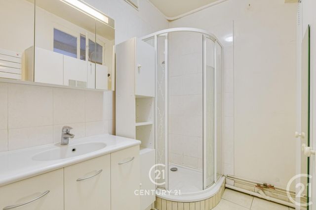 Appartement à vendre - 4 pièces - 80.3 m2 - PARIS - 75019 - ILE-DE-FRANCE - Century 21 Vaugirard Convention