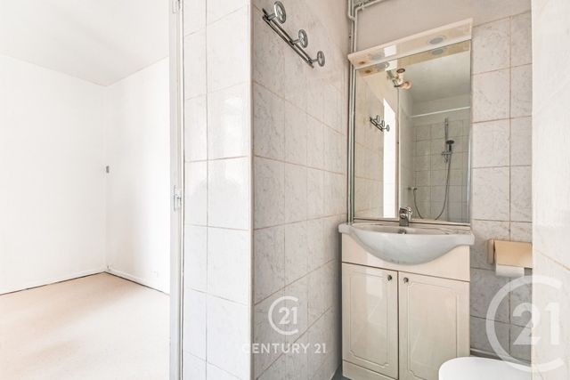 Appartement F1 à vendre - 1 pièce - 10.49 m2 - PARIS - 75015 - ILE-DE-FRANCE - Century 21 Vaugirard Convention