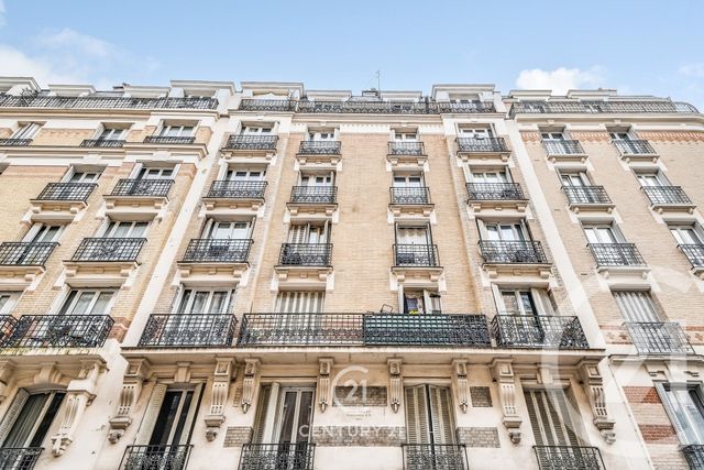 Appartement F1 à vendre - 1 pièce - 10.49 m2 - PARIS - 75015 - ILE-DE-FRANCE - Century 21 Vaugirard Convention