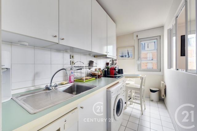 Appartement à vendre - 2 pièces - 47.04 m2 - PARIS - 75015 - ILE-DE-FRANCE - Century 21 Vaugirard Convention
