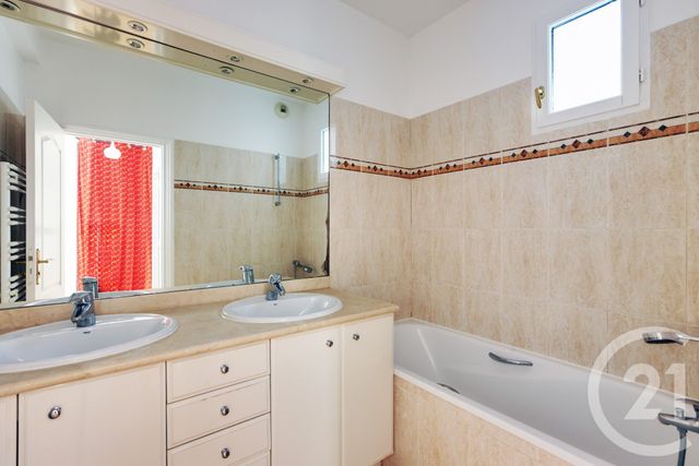 Appartement F4 à vendre - 4 pièces - 117.0 m2 - PARIS - 75015 - ILE-DE-FRANCE - Century 21 Vaugirard Convention