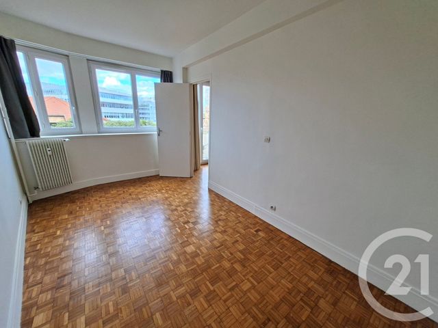 Appartement F2 à louer - 2 pièces - 44.75 m2 - PARIS - 75015 - ILE-DE-FRANCE - Century 21 Vaugirard Convention