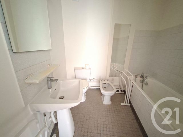 Appartement F2 à louer - 2 pièces - 44.75 m2 - PARIS - 75015 - ILE-DE-FRANCE - Century 21 Vaugirard Convention