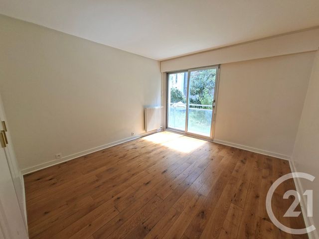 Appartement F4 à louer - 4 pièces - 80.52 m2 - PARIS - 75015 - ILE-DE-FRANCE - Century 21 Vaugirard Convention