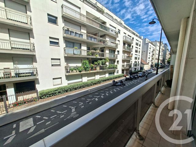 Appartement F4 à louer - 4 pièces - 80.52 m2 - PARIS - 75015 - ILE-DE-FRANCE - Century 21 Vaugirard Convention