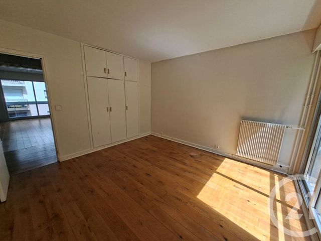 Appartement F4 à louer - 4 pièces - 80.52 m2 - PARIS - 75015 - ILE-DE-FRANCE - Century 21 Vaugirard Convention