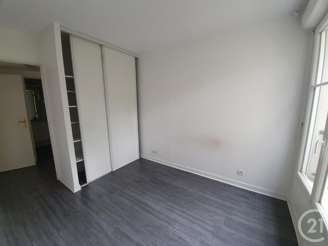 Appartement F3 à louer - 3 pièces - 65.02 m2 - MONTROUGE - 92 - ILE-DE-FRANCE - Century 21 Vaugirard Convention
