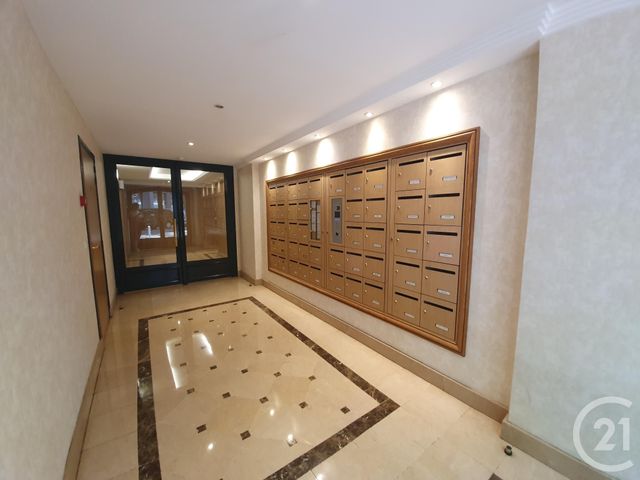 Appartement F3 à louer - 3 pièces - 65.02 m2 - MONTROUGE - 92 - ILE-DE-FRANCE - Century 21 Vaugirard Convention