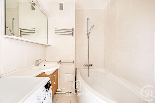 Appartement à vendre - 3 pièces - 53.84 m2 - PARIS - 75015 - ILE-DE-FRANCE - Century 21 Vaugirard Convention