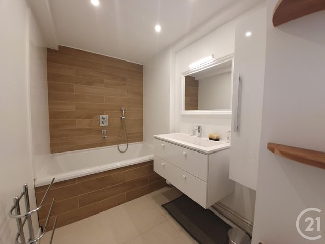 Appartement F3 à louer - 3 pièces - 58.59 m2 - PARIS - 75015 - ILE-DE-FRANCE - Century 21 Vaugirard Convention