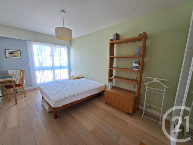 Appartement à louer - 2 pièces - 56.84 m2 - PARIS - 75015 - ILE-DE-FRANCE - Century 21 Vaugirard Convention
