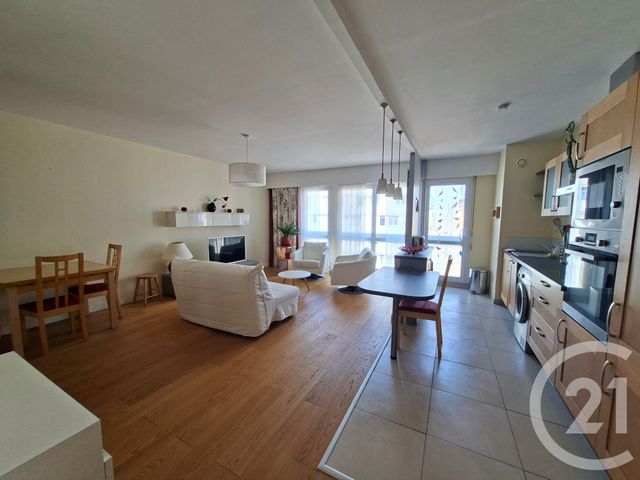 Appartement à louer - 2 pièces - 56.84 m2 - PARIS - 75015 - ILE-DE-FRANCE - Century 21 Vaugirard Convention