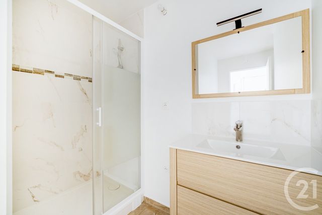 Appartement F3 à vendre - 3 pièces - 52.26 m2 - PARIS - 75015 - ILE-DE-FRANCE - Century 21 Vaugirard Convention