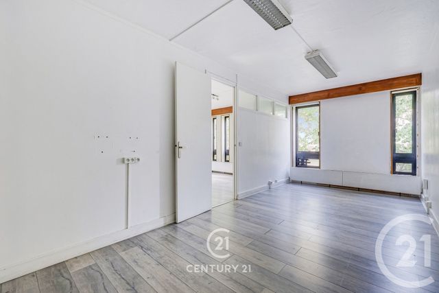 Appartement T4 à vendre - 4 pièces - 60.51 m2 - PARIS - 75015 - ILE-DE-FRANCE - Century 21 Vaugirard Convention