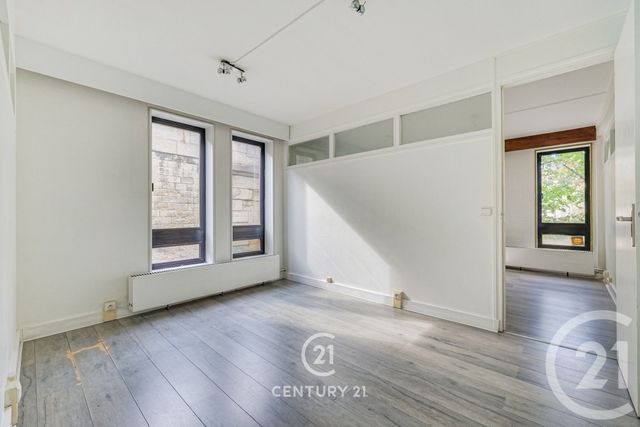 Appartement T4 à vendre - 4 pièces - 60.51 m2 - PARIS - 75015 - ILE-DE-FRANCE - Century 21 Vaugirard Convention