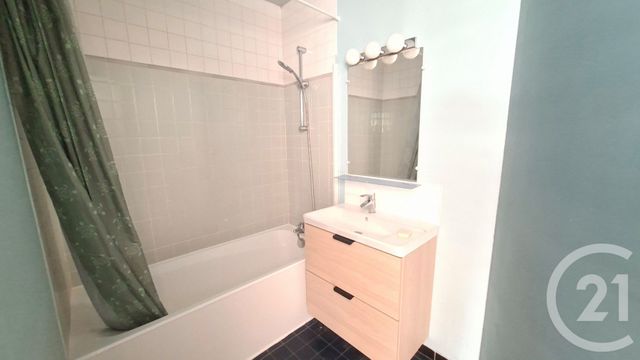 Appartement F2 à louer - 2 pièces - 48.17 m2 - PARIS - 75015 - ILE-DE-FRANCE - Century 21 Vaugirard Convention