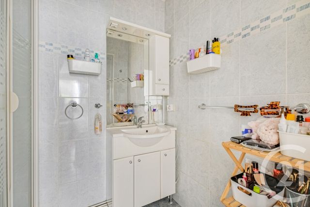 Appartement T2 à vendre - 2 pièces - 39.21 m2 - PARIS - 75015 - ILE-DE-FRANCE - Century 21 Vaugirard Convention