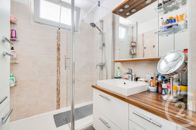 Appartement F7 à vendre - 7 pièces - 123.0 m2 - PARIS - 75015 - ILE-DE-FRANCE - Century 21 Vaugirard Convention