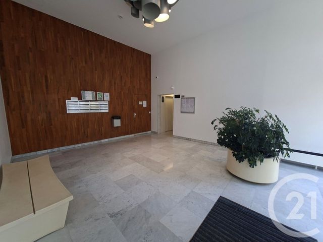 Appartement F2 à louer - 2 pièces - 44.22 m2 - PARIS - 75015 - ILE-DE-FRANCE - Century 21 Vaugirard Convention