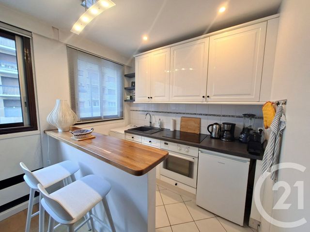 Appartement F2 à louer - 2 pièces - 44.22 m2 - PARIS - 75015 - ILE-DE-FRANCE - Century 21 Vaugirard Convention